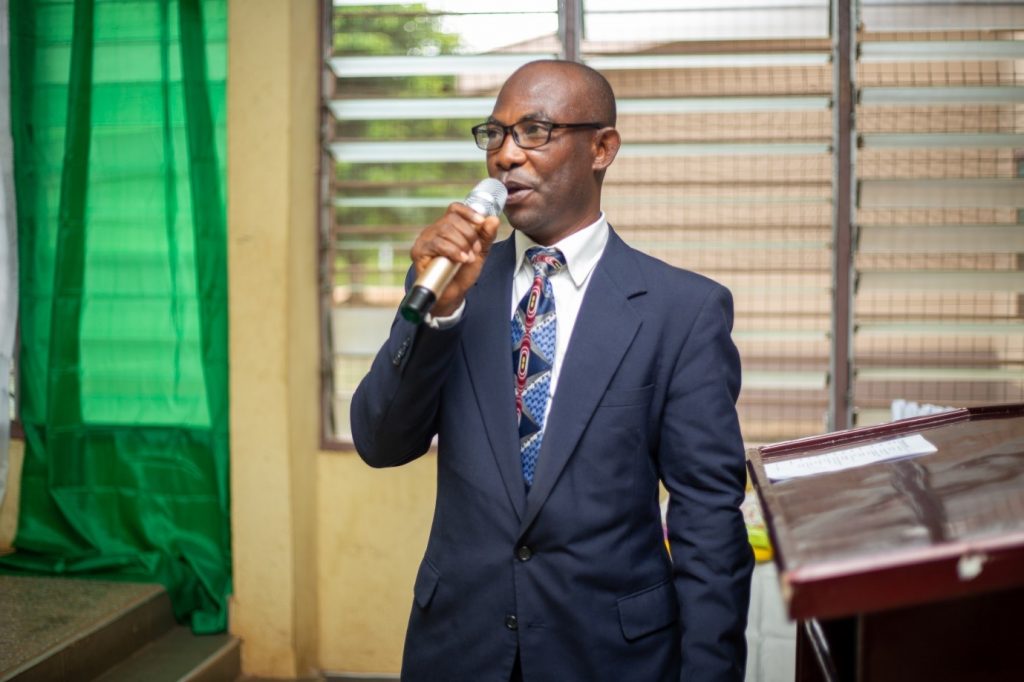 UENR GRADUATES JUNIOR STAFF AT GROUNDS, GARDEN AND BEAUTIFICATION SECTION AHEAD OF GREENING SUNYANI AGENDA 1 Mr. Ebenezer Abuaku